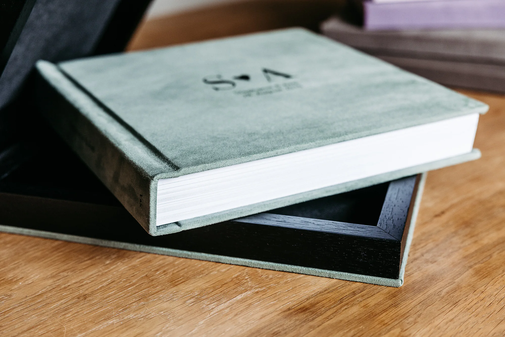 Fotobuch mit Prägung und Schuber