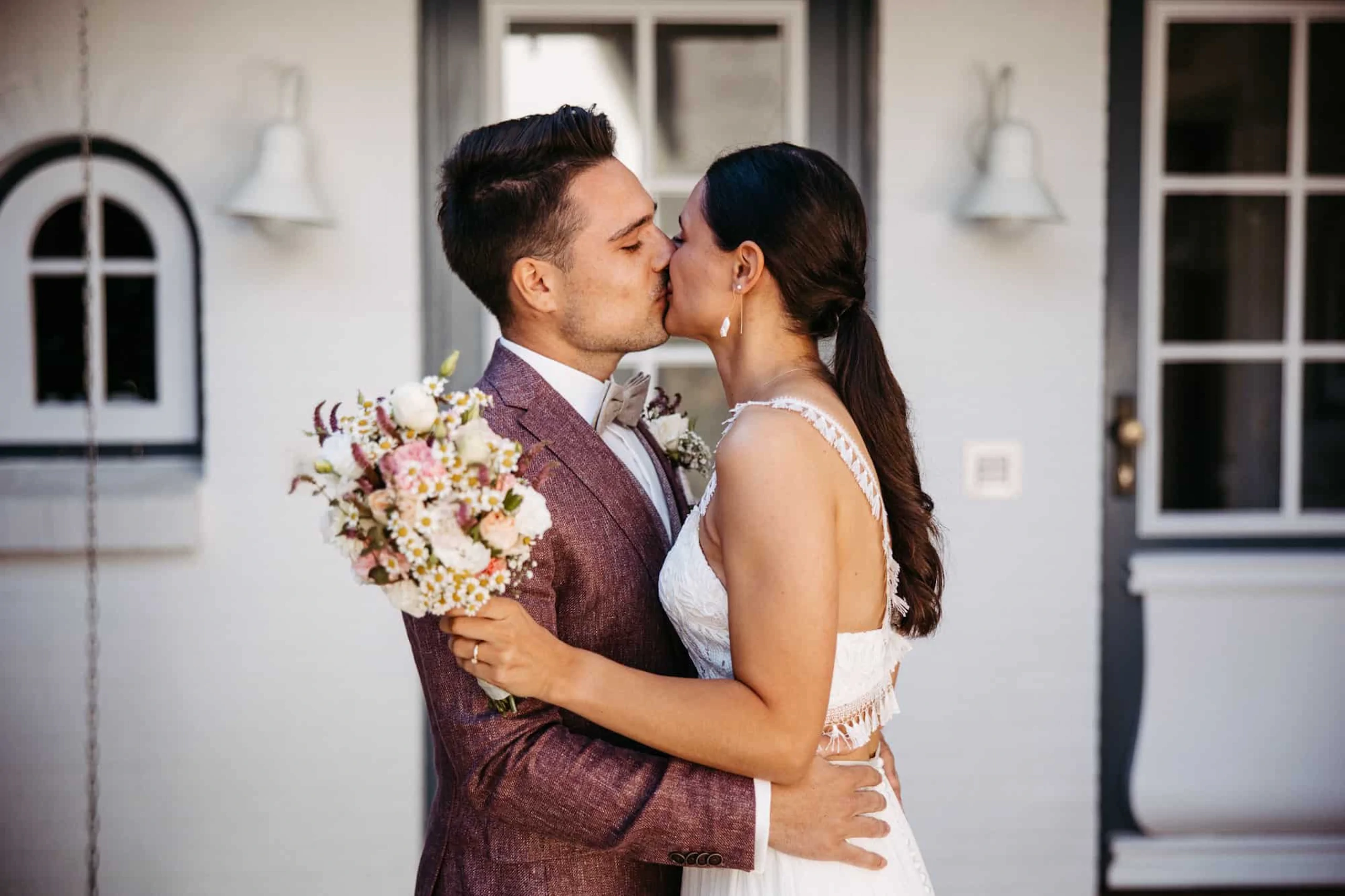Hochzeit Sylt – der Kuss vor der Tür